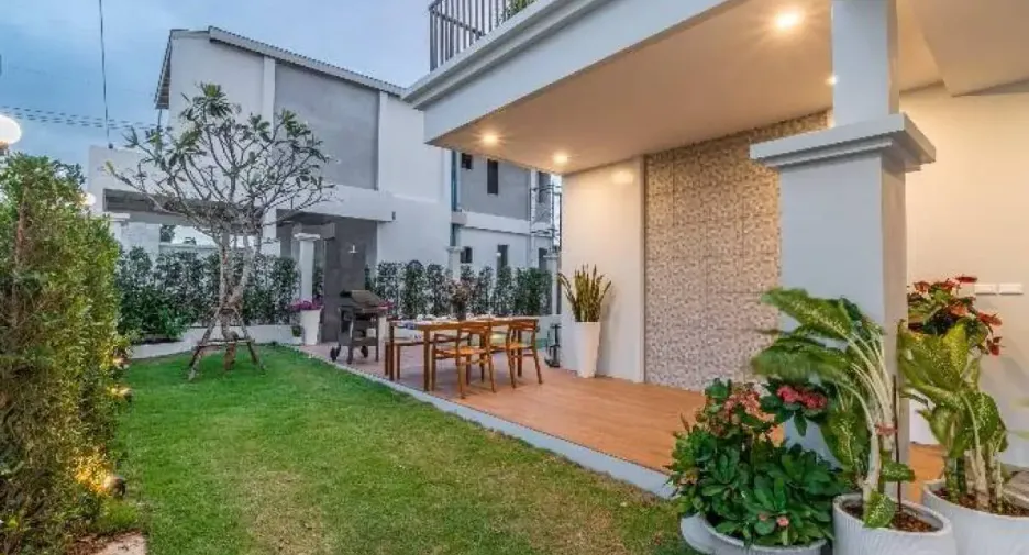 À vendre 5 chambres maison à Bang Lamung, Chonburi
