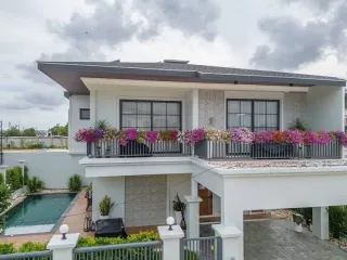 For sale 5 bedrooms house in Bang Lamung, Chonburi