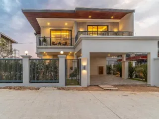 For sale 5 bedrooms house in Bang Lamung, Chonburi