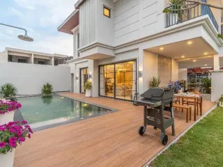 For sale 5 bedrooms house in Bang Lamung, Chonburi