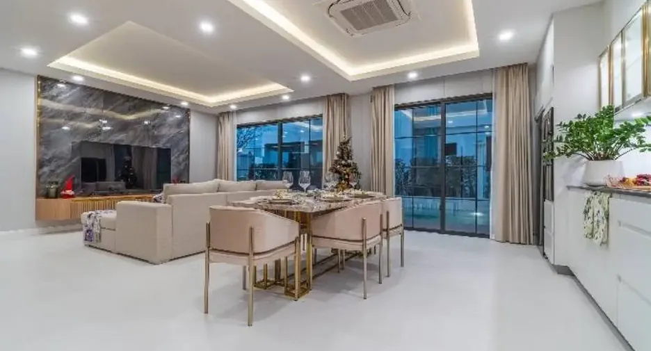 À vendre 5 chambres maison à Bang Lamung, Chonburi