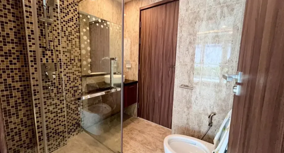 For sale 3 bedrooms condo in Bang Lamung, Chonburi