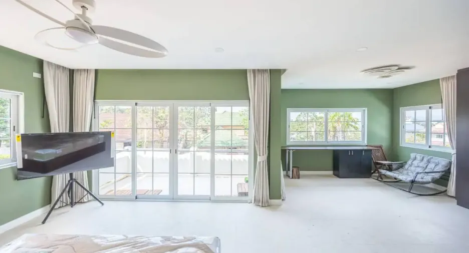 For sale 5 bedrooms house in Bang Lamung, Chonburi