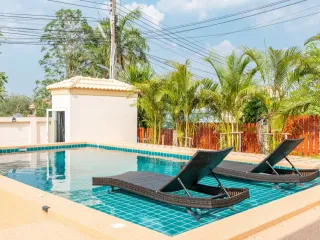 For sale 5 bedrooms house in Bang Lamung, Chonburi