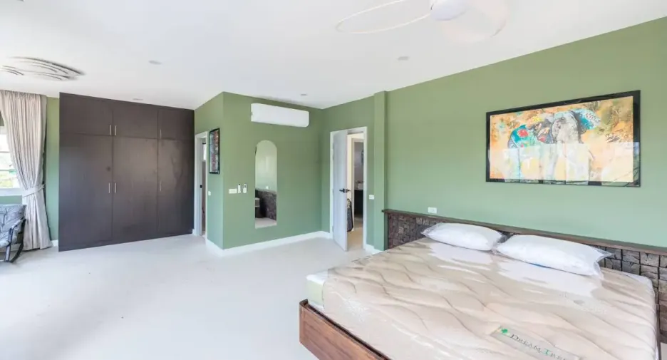 For sale 5 bedrooms house in Bang Lamung, Chonburi