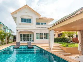 For sale 5 bedrooms house in Bang Lamung, Chonburi