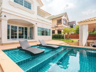 For sale 5 bedrooms house in Bang Lamung, Chonburi