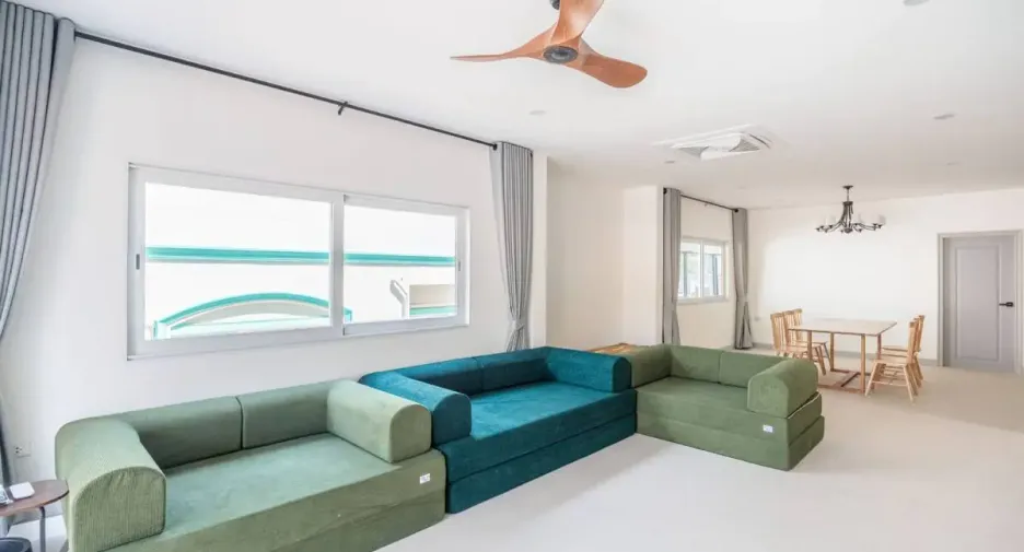 For sale 5 bedrooms house in Bang Lamung, Chonburi