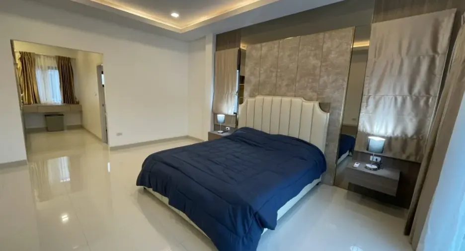 For sale 4 ベッドルーム house in Bang Lamung, Chonburi