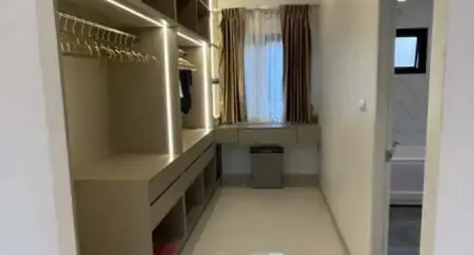 For sale 4 ベッドルーム house in Bang Lamung, Chonburi