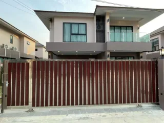 For sale 4 bedrooms house in Bang Lamung, Chonburi