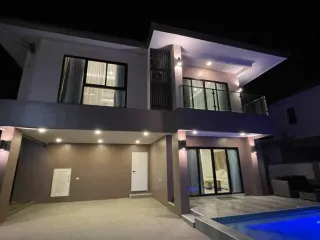 For sale 4 bedrooms house in Bang Lamung, Chonburi