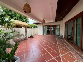 À vendre 3 chambres maison à Huay Yai, Pattaya