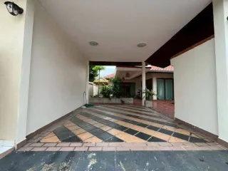 À vendre 3 chambres maison à Huay Yai, Pattaya