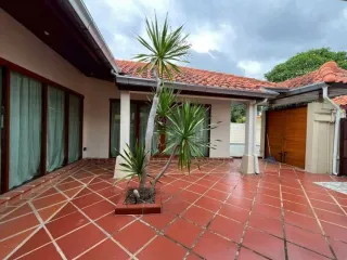 À vendre 3 chambres maison à Huay Yai, Pattaya