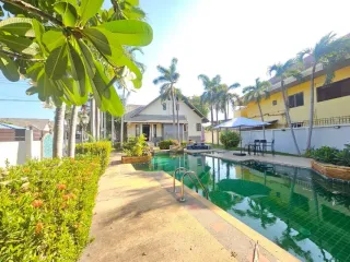 Casa en alquiler y en venta de 4 habitaciones en Bang Lamung, Chonburi