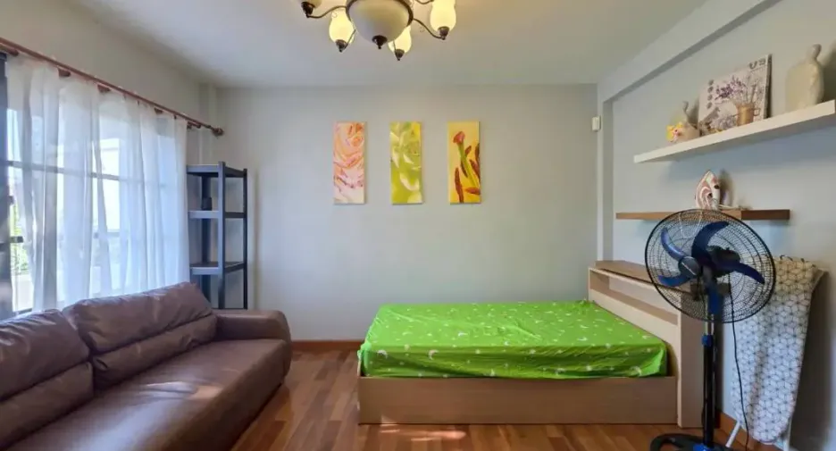Casa en alquiler y en venta de 4 habitaciones en Bang Lamung, Chonburi