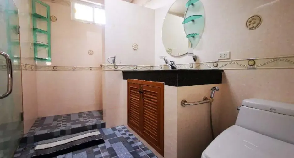 For rent and for sale 2 bedrooms house in Bang Lamung, Chonburi