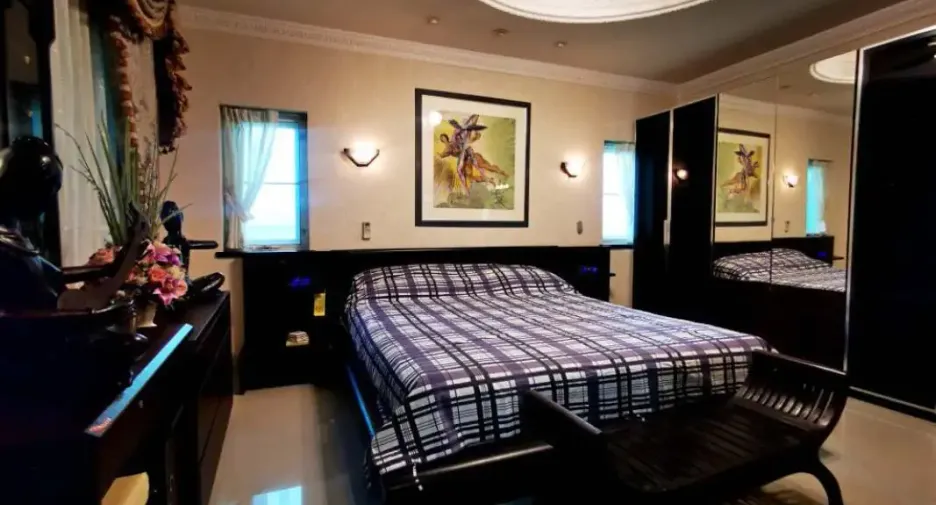 For rent and for sale 2 bedrooms house in Bang Lamung, Chonburi