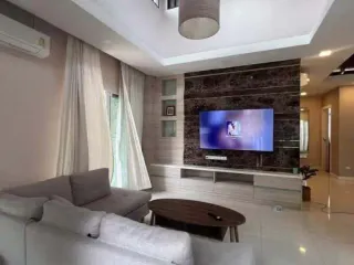 出售 3 卧室 独立屋 在 Bang Lamung, Chon Buri