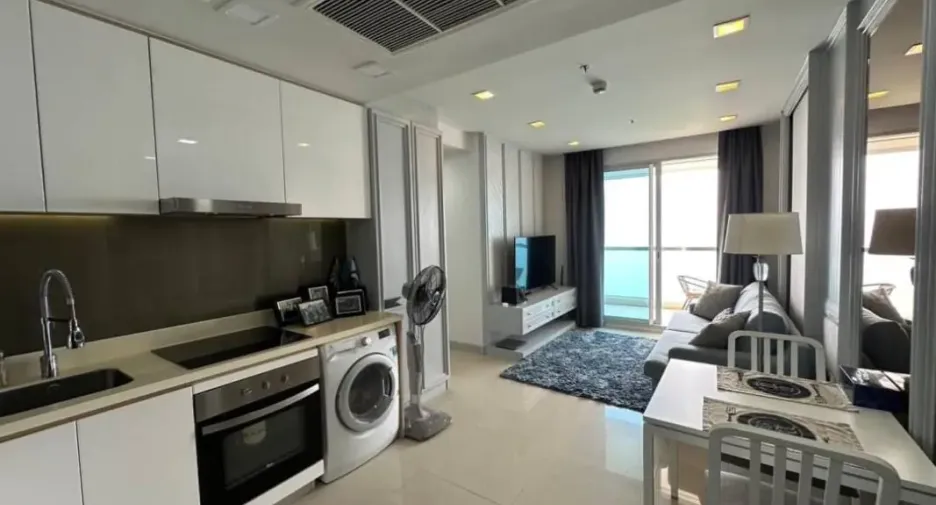 For sale 1 bed condo in Bang Lamung, Chonburi