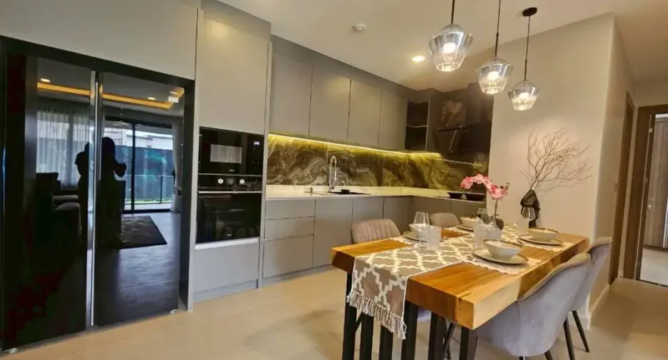 Condo en venta de 2 habitaciones en Bang Lamung, Chonburi