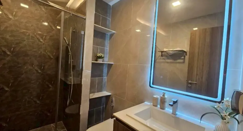 Condo en venta de 2 habitaciones en Bang Lamung, Chonburi