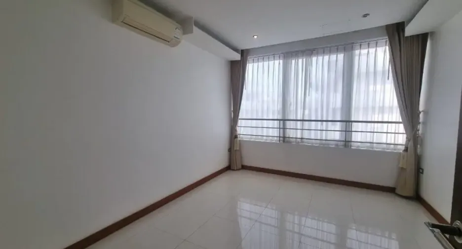 ขาย 3 ห้องนอน คอนโด ใน จอมเทียน, พัทยา
