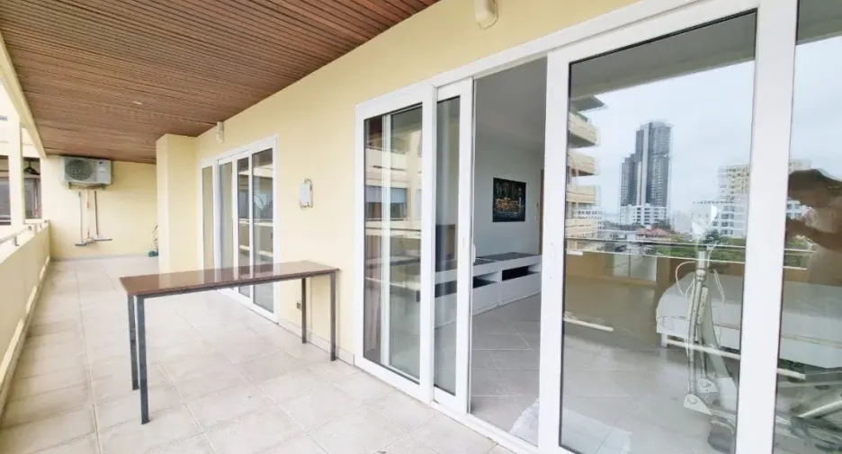 Condo en venta de 2 habitaciones en Bang Lamung, Chonburi