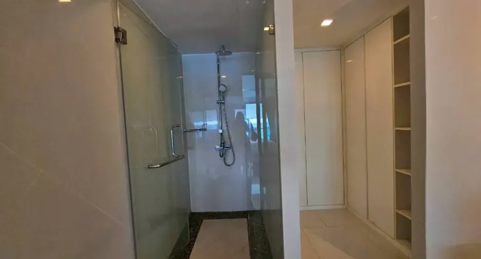 出租 和 出售 2 卧室 公寓 在 Bang Lamung, Chon Buri