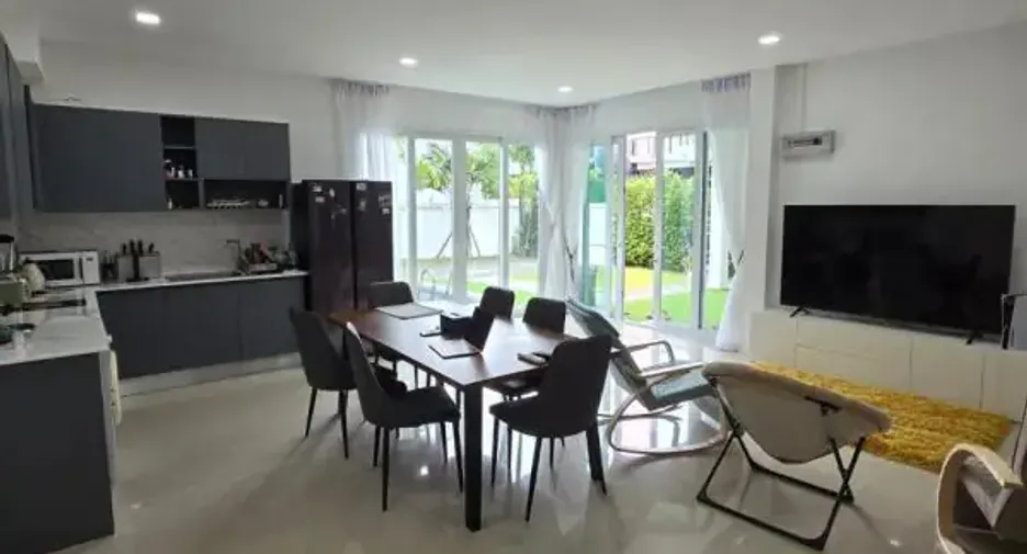 ขาย 3 ห้องนอน บ้านเดี่ยว ใน บางเสร่, พัทยา