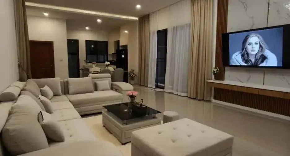 For sale 4 bedrooms house in Bang Lamung, Chonburi
