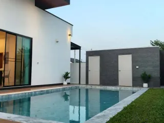 For sale 4 bedrooms house in Bang Lamung, Chonburi