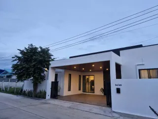 For sale 4 bedrooms house in Bang Lamung, Chonburi