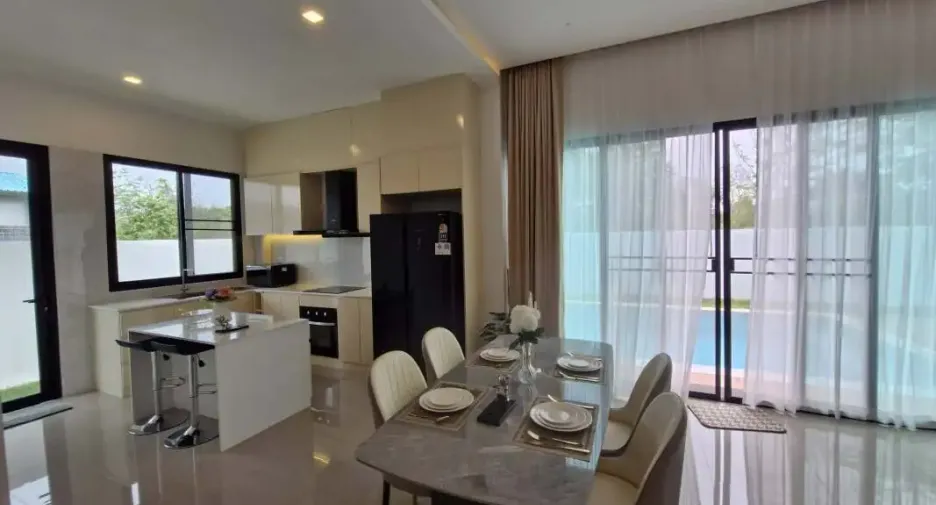 For sale 4 bedrooms house in Bang Lamung, Chonburi