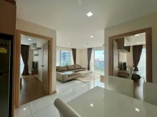 À vendre 2 chambres condo à Na Jomtien, Pattaya