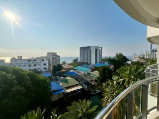 À vendre 2 chambres condo à Na Jomtien, Pattaya