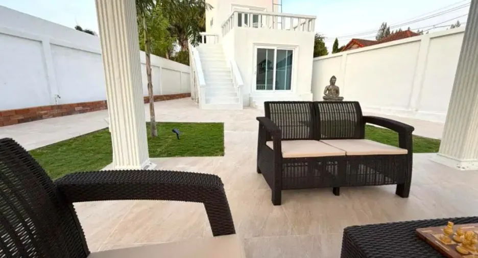 Casa en venta de 4 habitaciones en Bang Lamung, Chonburi