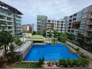 Condo en venta de 2 habitaciones en Bang Lamung, Chonburi