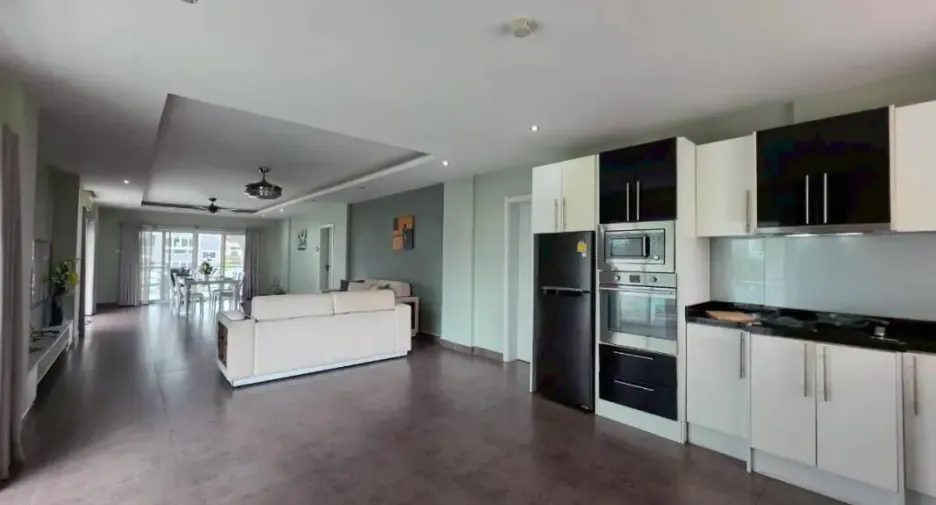 Condo en venta de 2 habitaciones en Bang Lamung, Chonburi