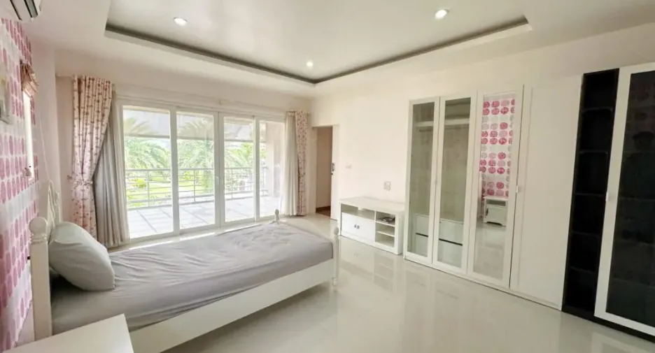 ขาย 4 ห้องนอน บ้านเดี่ยว ใน บางละมุง, ชลบุรี