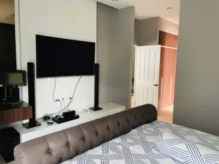 出租 和 出售 3 卧室 独立屋 在 Bang Lamung, Chon Buri