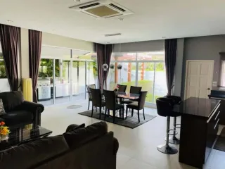 出租 和 出售 3 卧室 独立屋 在 Bang Lamung, Chon Buri