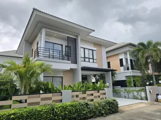 For sale 3 bedrooms house in Bang Lamung, Chonburi