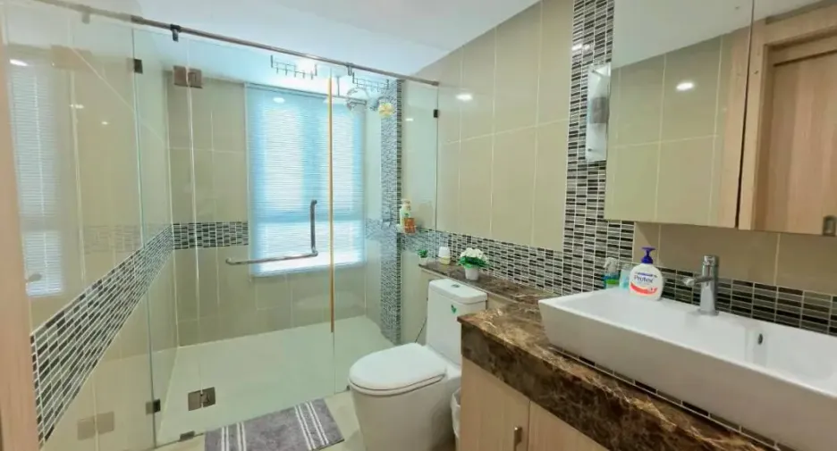 Condo en venta de 2 habitaciones en Bang Lamung, Chonburi
