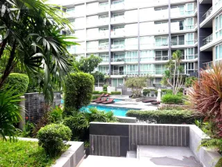Wohnung zur Miete und zum Kauf mit 1 Zimmer in Bang Lamung, Chonburi