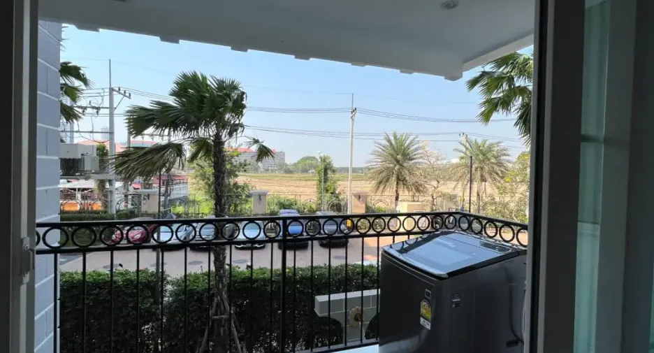 Condo en venta de 3 habitaciones en Bang Lamung, Chonburi