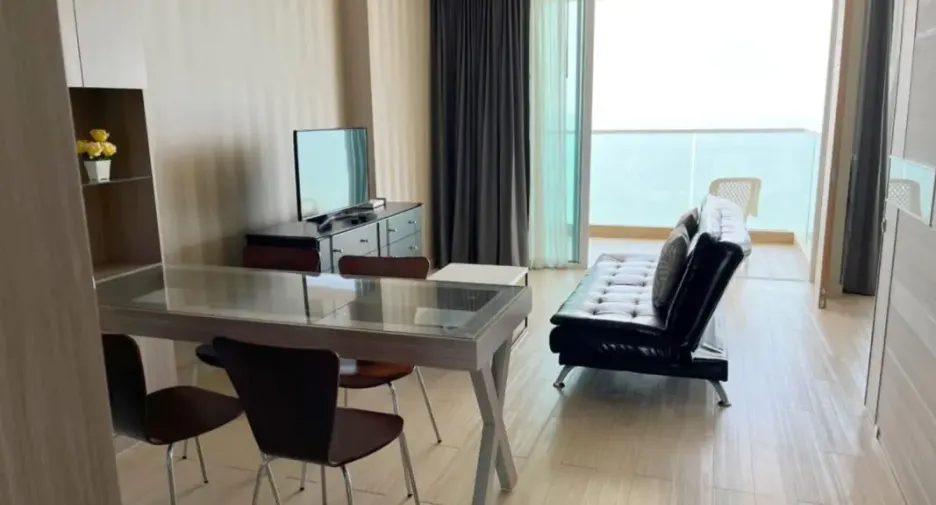 For rent and for sale 1 bed condo in Bang Lamung, Chonburi