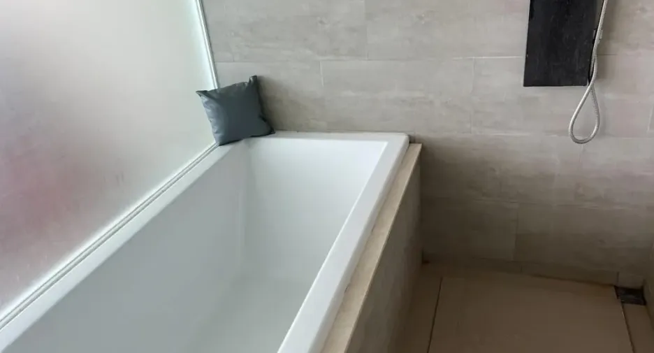For rent and for sale 1 bed condo in Bang Lamung, Chonburi