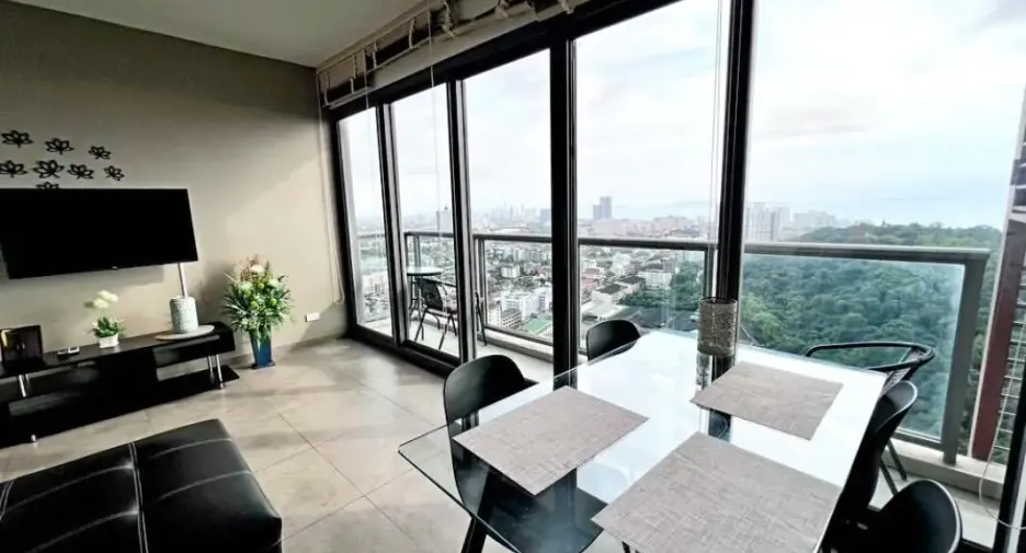 Condo en venta de 2 habitaciones en Bang Lamung, Chonburi